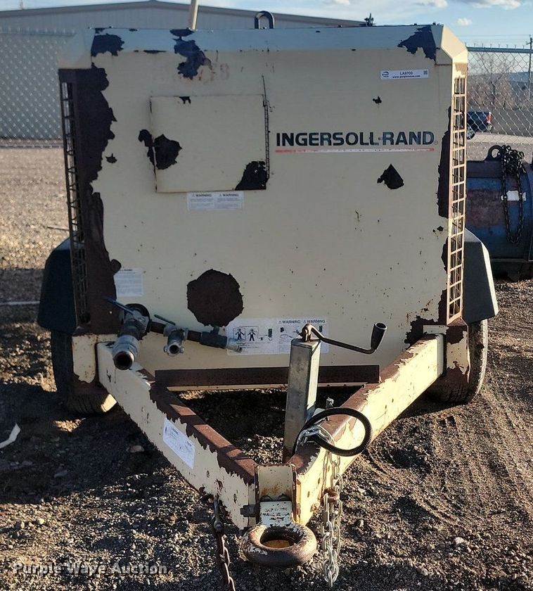 image for item LA9700 1999 Ingersoll Rand  P375WCU air compressor
