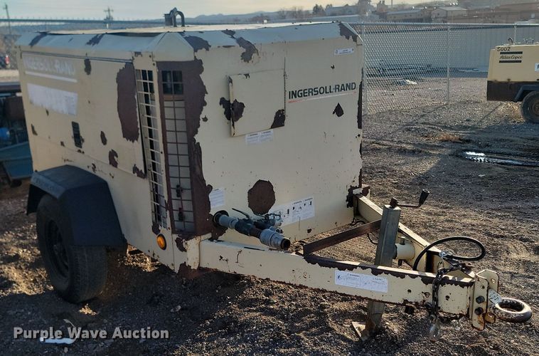 image for item LA9700 1999 Ingersoll Rand  P375WCU air compressor