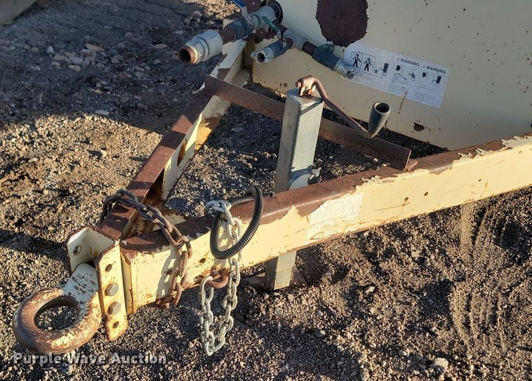 image for item LA9700 1999 Ingersoll Rand  P375WCU air compressor