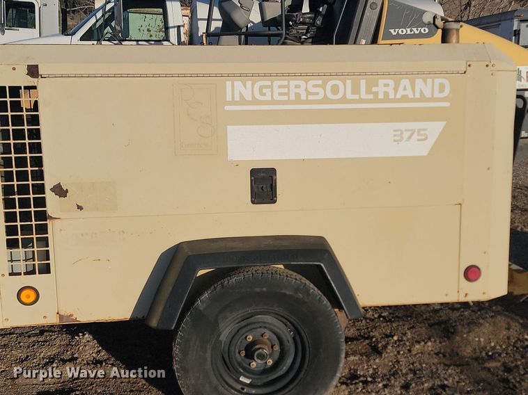 image for item LA9700 1999 Ingersoll Rand  P375WCU air compressor