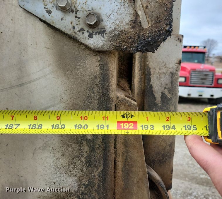 image for item LC9822 2009 Sterling L-Line dump truck