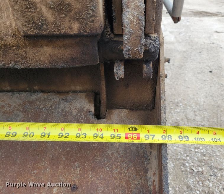 image for item LC9822 2009 Sterling L-Line dump truck