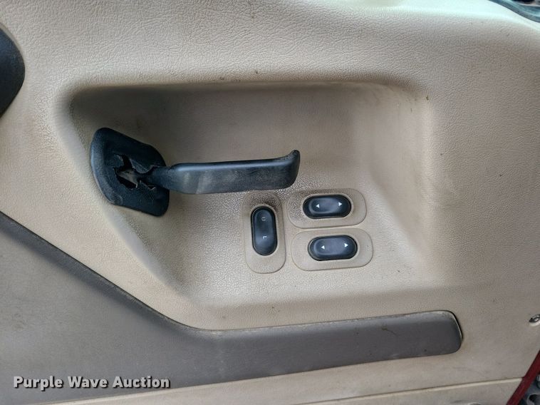 image for item LC9822 2009 Sterling L-Line dump truck