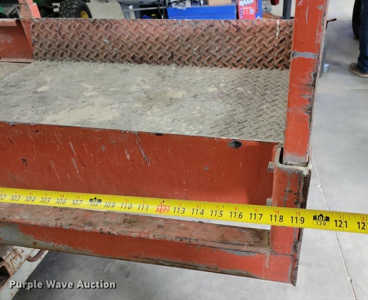image for item LC9828 1996 Skyjack SJ3220 scissor lift