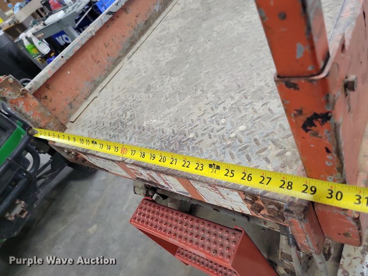 image for item LC9828 1996 Skyjack SJ3220 scissor lift