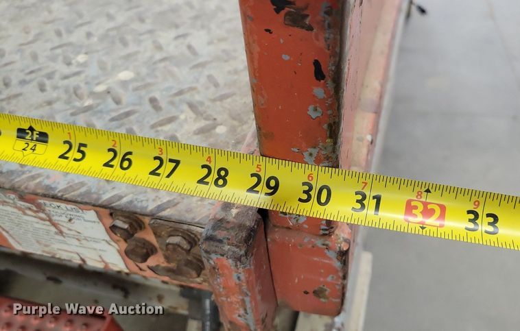 image for item LC9828 1996 Skyjack SJ3220 scissor lift