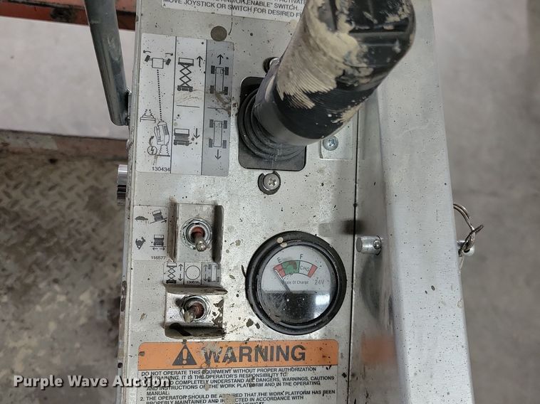 image for item LC9828 1996 Skyjack SJ3220 scissor lift