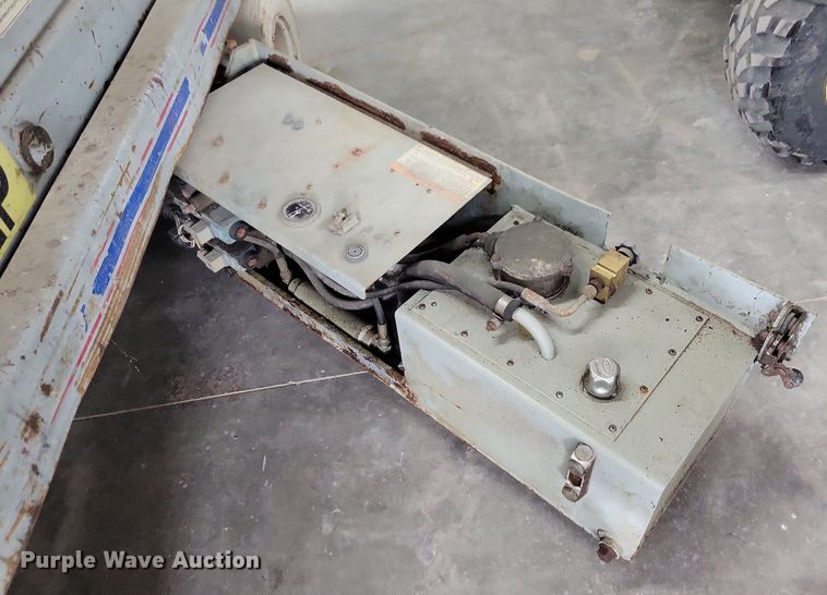 image for item LC9828 1996 Skyjack SJ3220 scissor lift