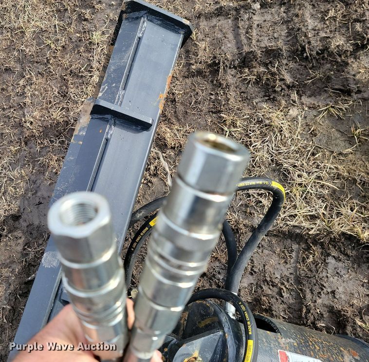 image for item LD9105 Skid steer auger