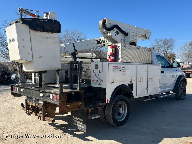 image for item LD9957 2014 Dodge Ram 5500 HD bucket truck