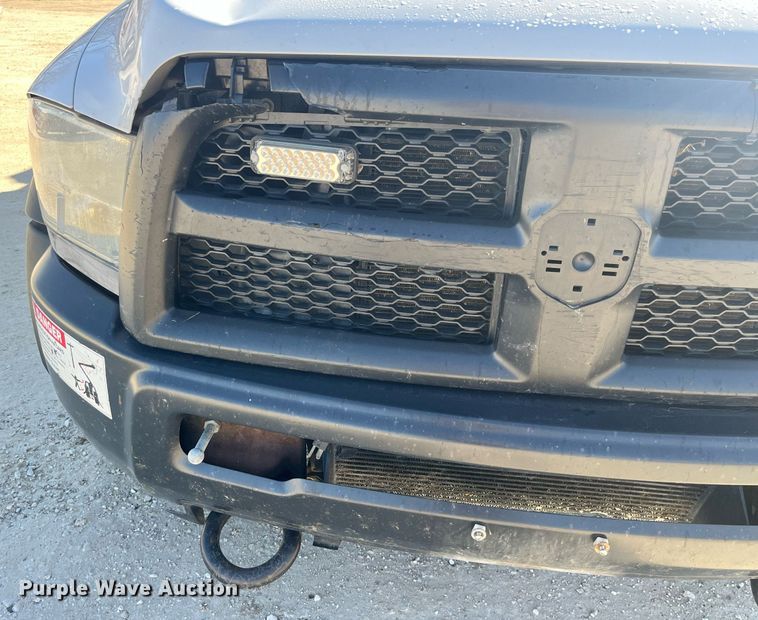 image for item LD9957 2014 Dodge Ram 5500 HD bucket truck