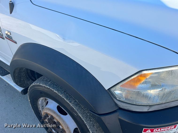 image for item LD9957 2014 Dodge Ram 5500 HD bucket truck