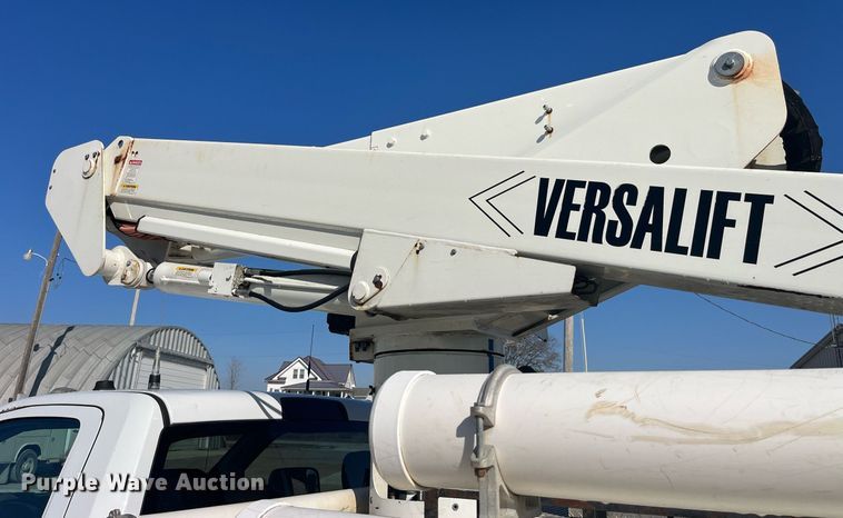 image for item LD9957 2014 Dodge Ram 5500 HD bucket truck