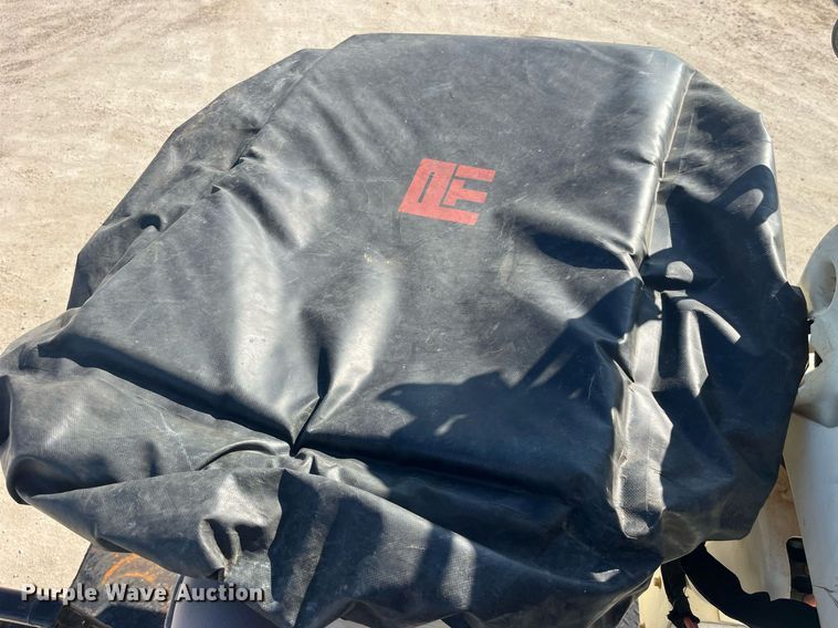 image for item LD9957 2014 Dodge Ram 5500 HD bucket truck