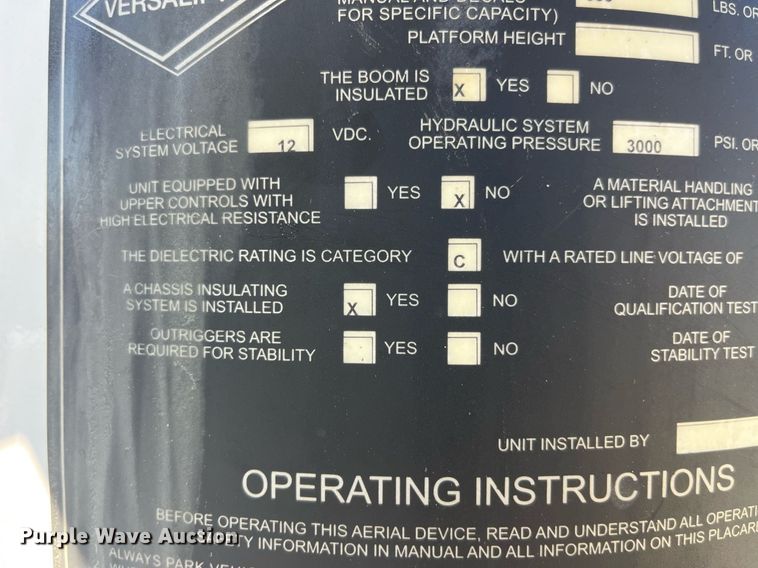 image for item LD9957 2014 Dodge Ram 5500 HD bucket truck