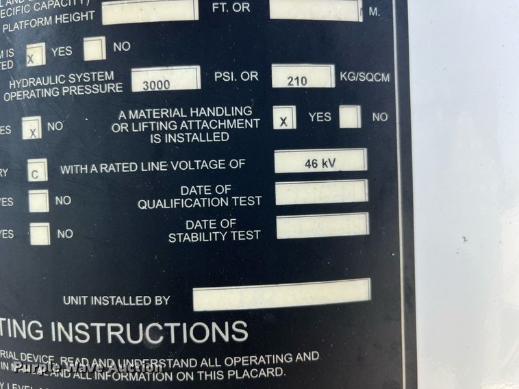 image for item LD9957 2014 Dodge Ram 5500 HD bucket truck