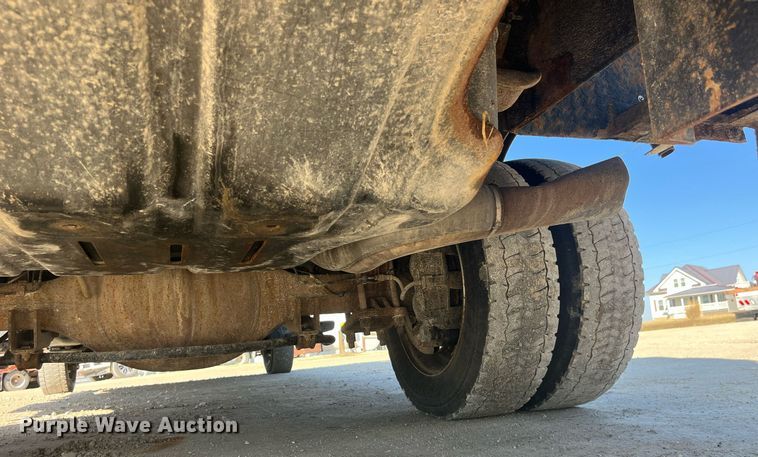 image for item LD9957 2014 Dodge Ram 5500 HD bucket truck