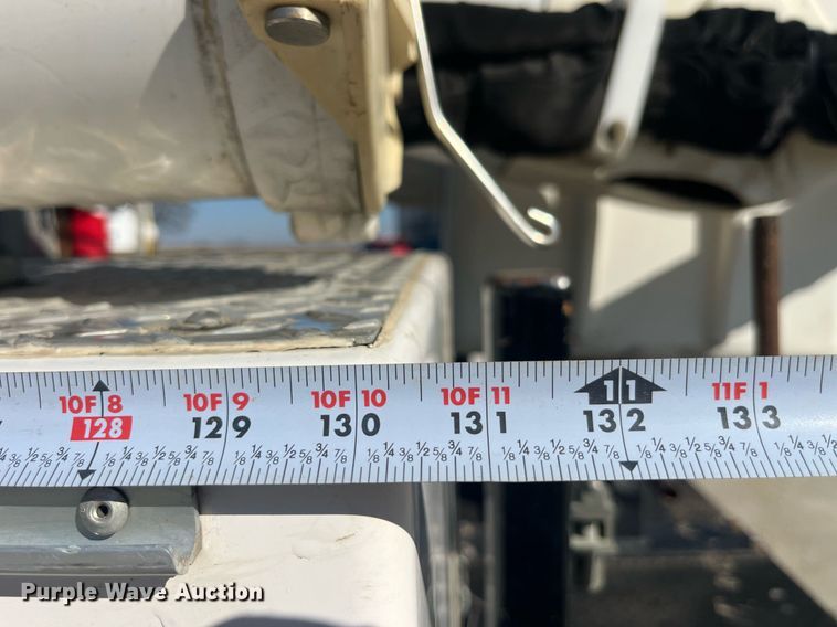 image for item LD9957 2014 Dodge Ram 5500 HD bucket truck