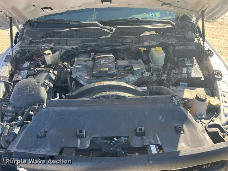 image for item LD9957 2014 Dodge Ram 5500 HD bucket truck