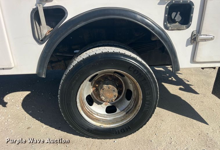 image for item LD9957 2014 Dodge Ram 5500 HD bucket truck