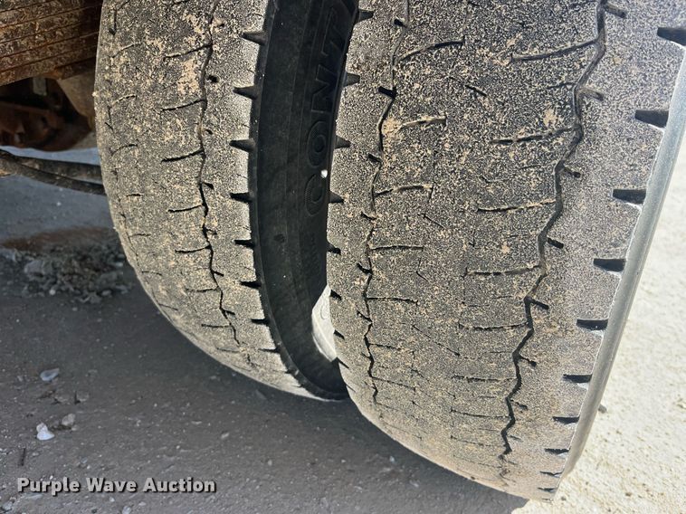 image for item LD9957 2014 Dodge Ram 5500 HD bucket truck