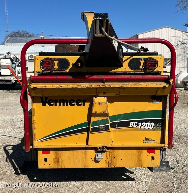 image for item LD9958 2018 Vermeer BC1200XL wood chipper