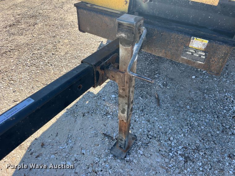 image for item LD9958 2018 Vermeer BC1200XL wood chipper