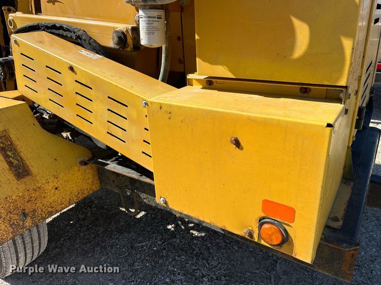 image for item LD9958 2018 Vermeer BC1200XL wood chipper