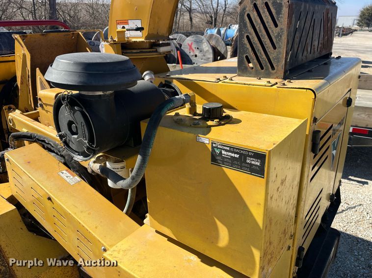 image for item LD9958 2018 Vermeer BC1200XL wood chipper