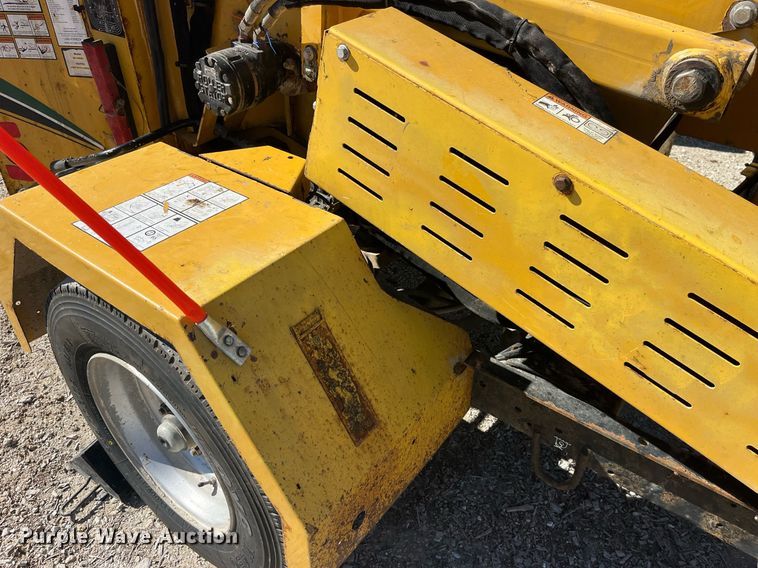 image for item LD9958 2018 Vermeer BC1200XL wood chipper