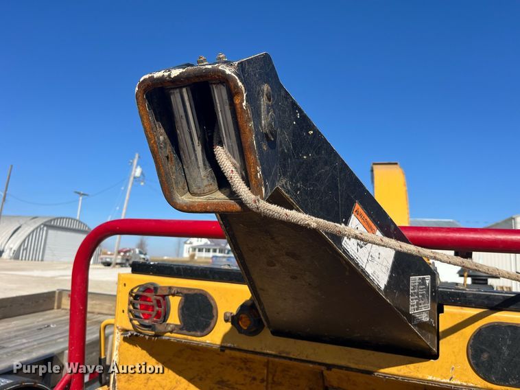 image for item LD9958 2018 Vermeer BC1200XL wood chipper