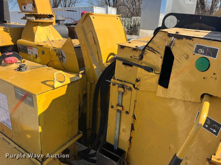 image for item LD9958 2018 Vermeer BC1200XL wood chipper