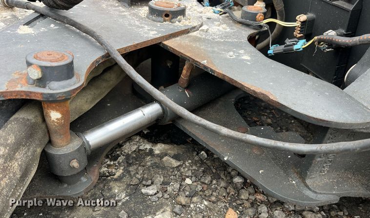 image for item LD9962 2012 Bobcat 84 Angle Broom skid steer broom