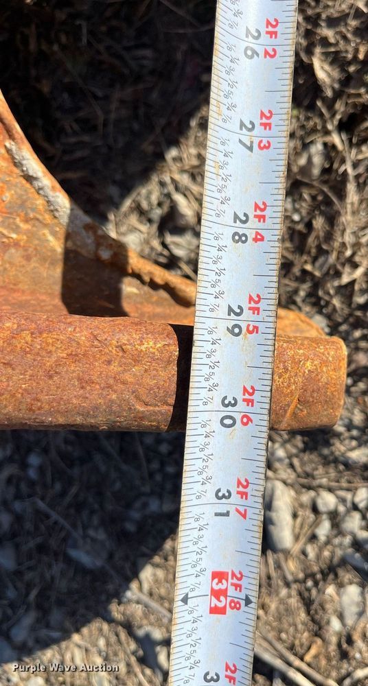 image for item LD9967 Komatsu excavator bucket and thumb