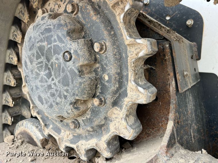 image for item LD9968 2021 Bobcat T770 tracked skid steer loader