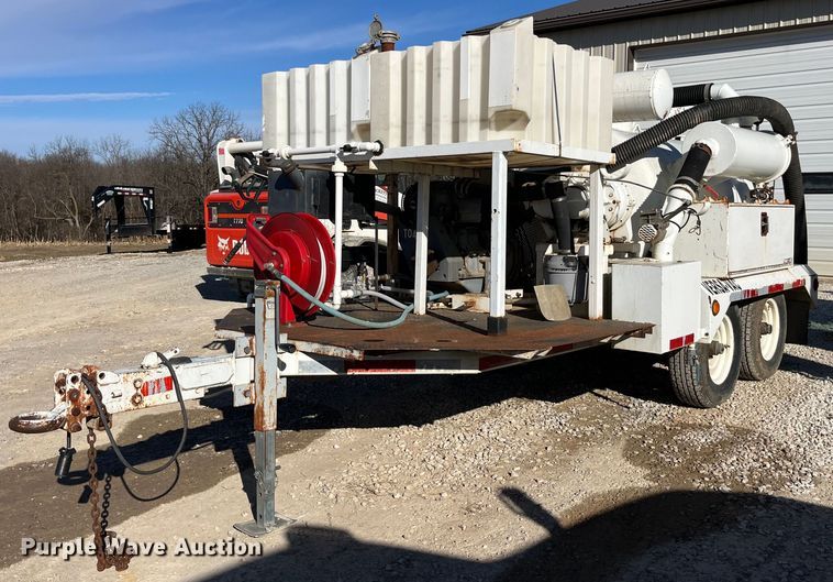 image for item LD9972 1999 Versa Vac 350 vacuum excavator