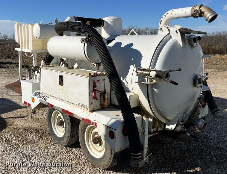 image for item LD9972 1999 Versa Vac 350 vacuum excavator