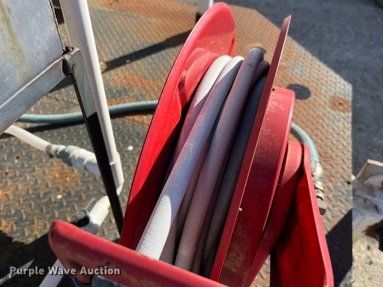 image for item LD9972 1999 Versa Vac 350 vacuum excavator