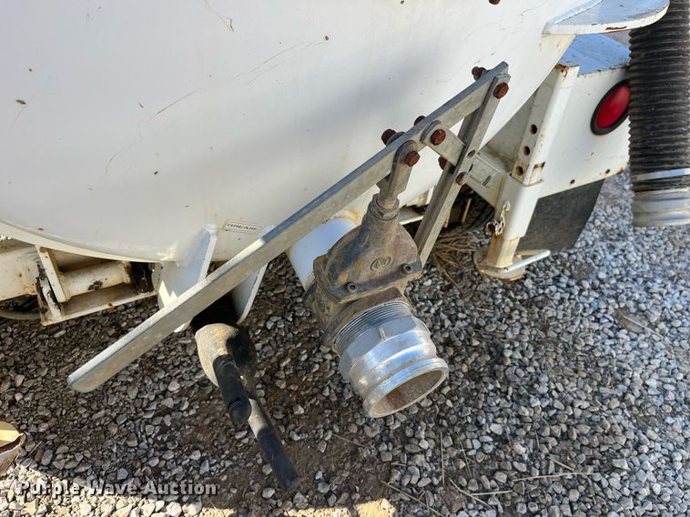 image for item LD9972 1999 Versa Vac 350 vacuum excavator