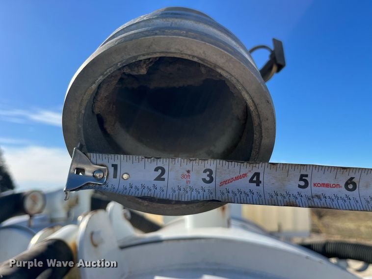 image for item LD9972 1999 Versa Vac 350 vacuum excavator