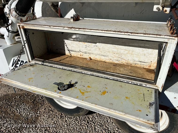 image for item LD9972 1999 Versa Vac 350 vacuum excavator