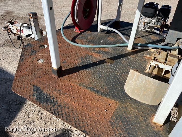 image for item LD9972 1999 Versa Vac 350 vacuum excavator