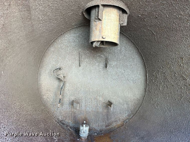 image for item LD9972 1999 Versa Vac 350 vacuum excavator