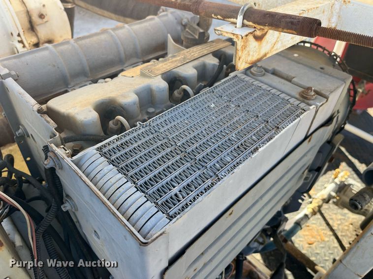 image for item LD9972 1999 Versa Vac 350 vacuum excavator