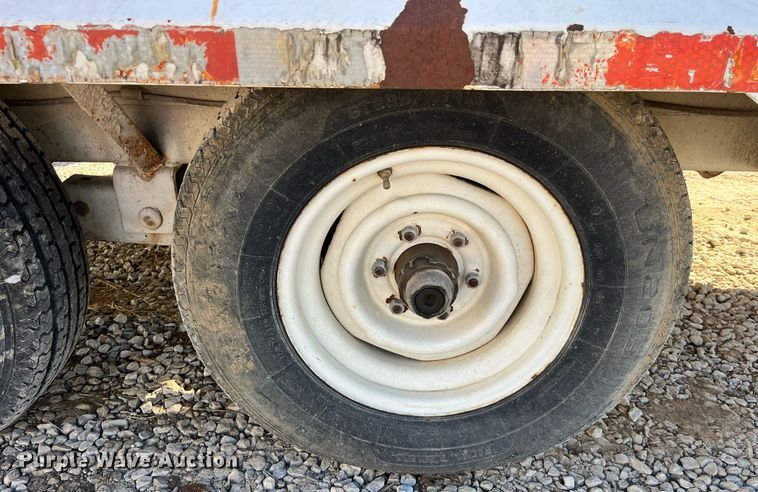 image for item LD9972 1999 Versa Vac 350 vacuum excavator