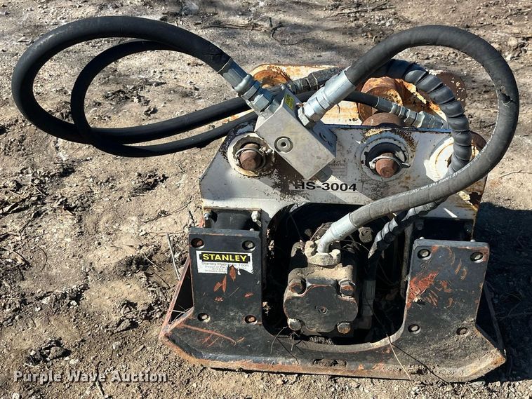 image for item LD9978 Stanley HS30 plate compactor