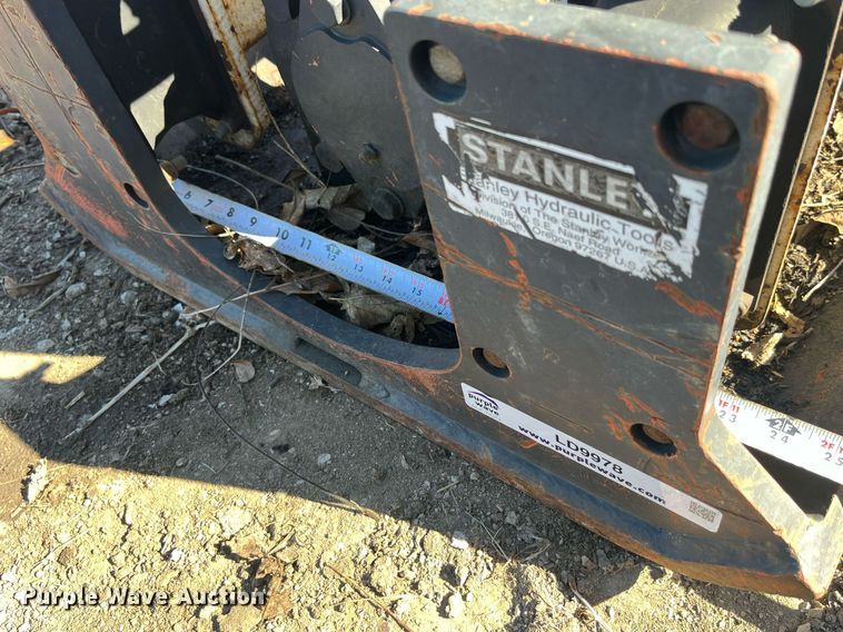 image for item LD9978 Stanley HS30 plate compactor