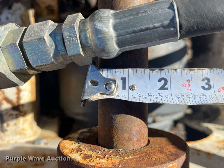 image for item LD9978 Stanley HS30 plate compactor