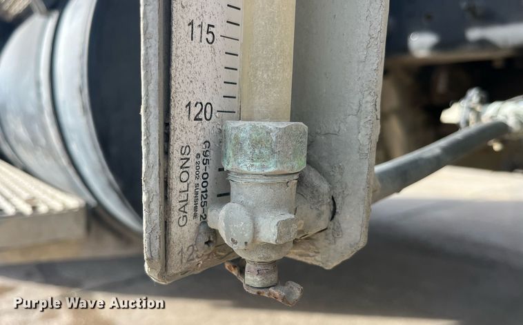 image for item LD9981 2005 Mack CV713 ready mix truck