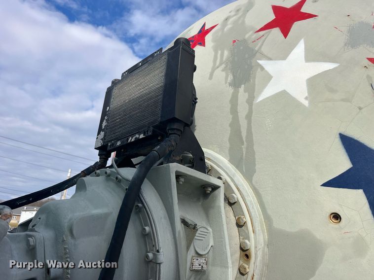 image for item LD9981 2005 Mack CV713 ready mix truck